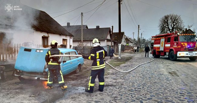 На Волині горів автомобіль На Волині горів автомобіль