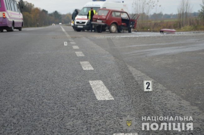 Подробиці аварії на Волині, у якій травмувались троє людей. ФОТО