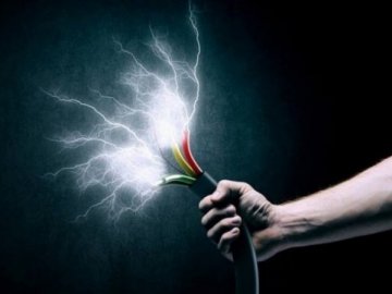 На Волині від удару струмом загинув молодий чоловік