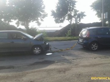 У Луцьку Skoda протаранила Renault. ФОТО