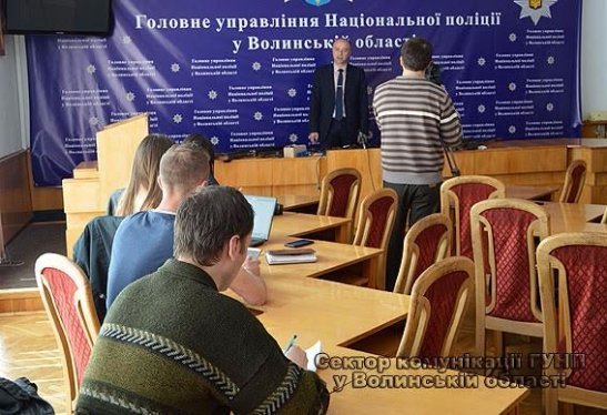 Волиняни добровільно здали 70 одиниць зброї. ФОТО