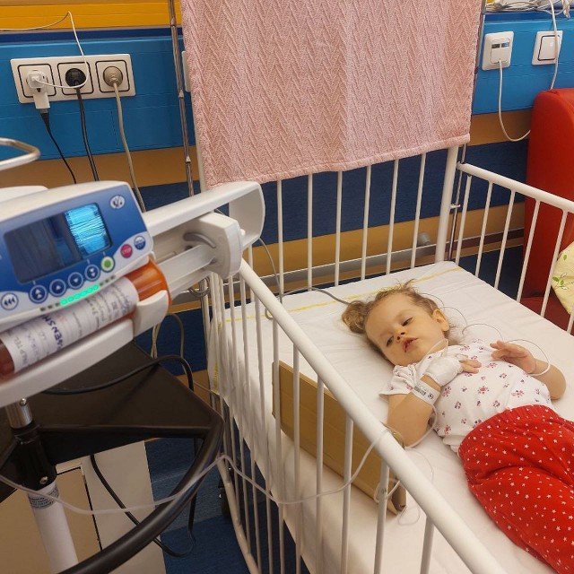 Маленькій Уляні Гірук, тато якої загинув у ДТП, зробили найдорожчий у світі укол Zolgensma