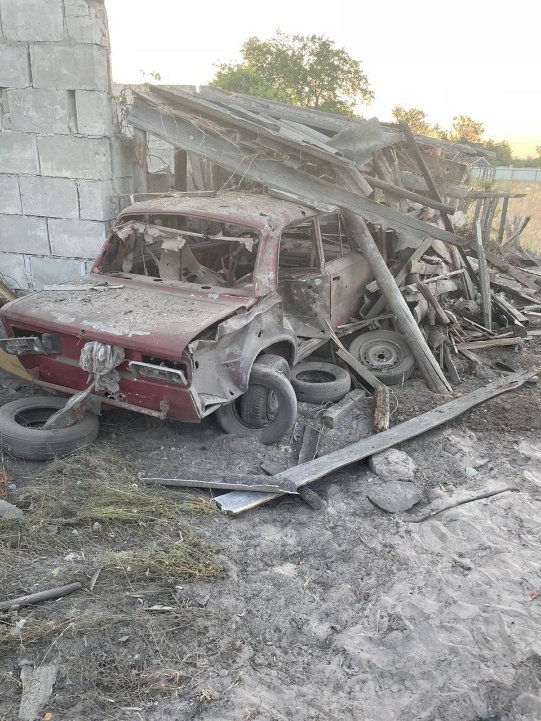 На Київщині від падіння уламків постраждали 11-річна дитина та 68-річний чоловік