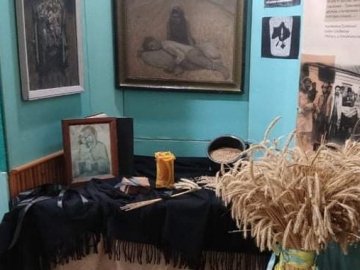 «Вкрадене дитинство»: на Волині презентували виставку про Голодомор. ФОТО