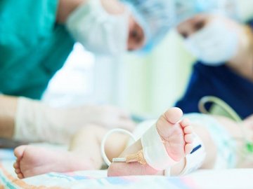 У породіллі, яка померла на Волині від COVID-19, дитина народилася у важкому стані