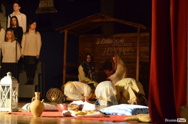 «Чужих дітей не буває»: маленькі лучани відвідали благодійний концерт