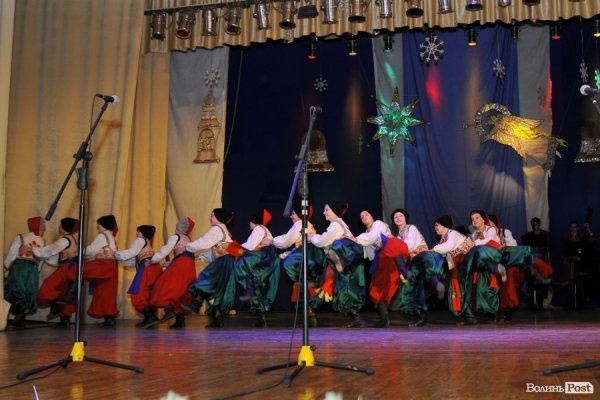 Різдвяний концерт у Луцьку: вальс, вірш і віншування