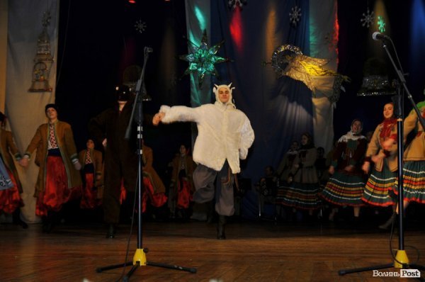 Різдвяний концерт у Луцьку: вальс, вірш і віншування