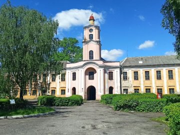 Замок Радзивіллів в Олиці готують до відкриття туристичного сезону