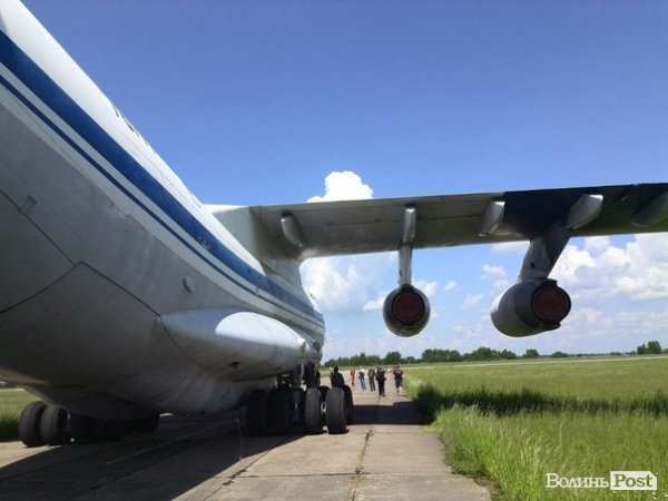 Військові літаки в Луцьку. ФОТО