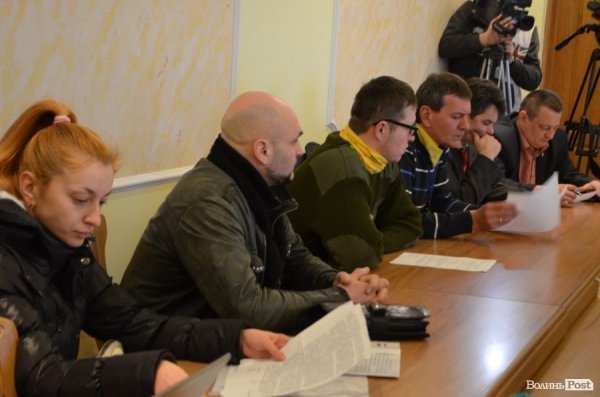 Правий Сектор заявив про початок люстрації на Волині. ФОТО