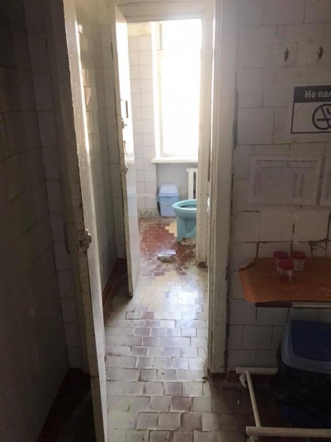 «Там померти страшно», - лучанка про палату в обласній лікарні. ФОТО