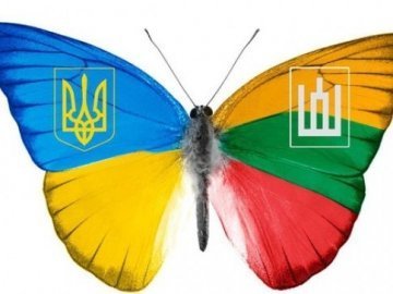 Волинські школярі привітали литовців із Днем незалежності