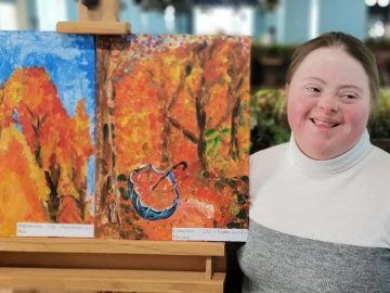 Осінній променад очима «сонячних» дітей: лучан запрошують на художню виставку.ФОТО.ВІДЕО 