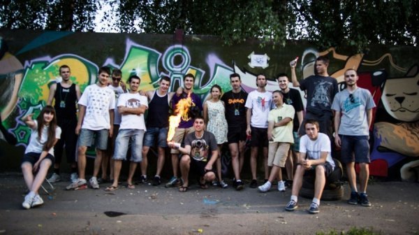 Як графітчики розмалювали 72-метрову стіну в Луцьку. ФОТО