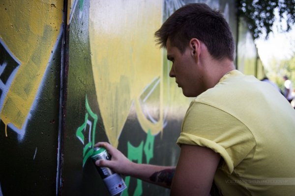 Як графітчики розмалювали 72-метрову стіну в Луцьку. ФОТО