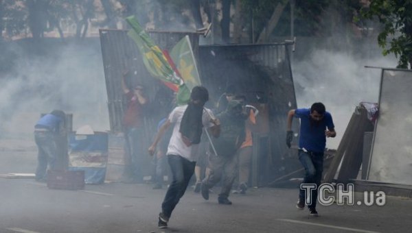 Бунт у Туреччині. ФОТО. ВІДЕО