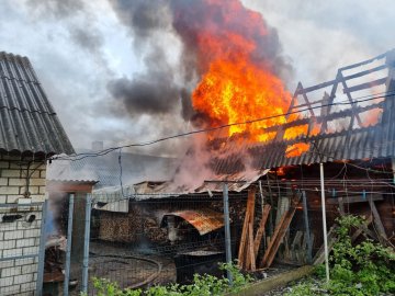 На Волині через пустощі 8-річного хлопчика горів житловий будинок