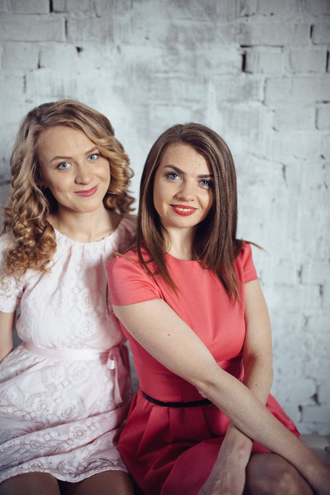 Луцькі телеведучі знялись у фотосесії в стилі «Friends». ФОТО