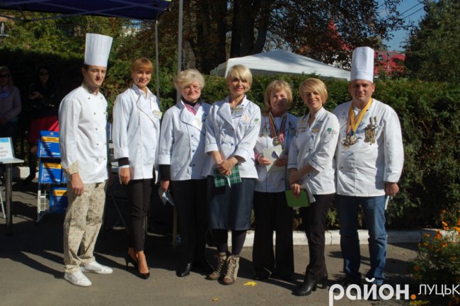 «Бурштинова осінь»: страви, мода і музика