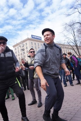 У центрі Києва зібралися гопники. ФОТО