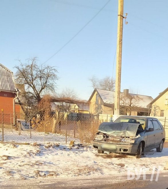 На Волині в аварію потрапив рейсовий автобус. ФОТО