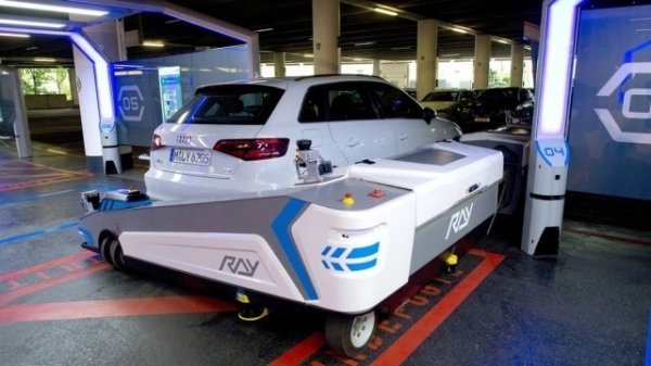 Як у Луцьку вирішити проблему з парковками на прикладі інших країн? ФОТО