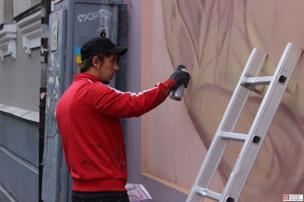 У Луцьку до Дня міста малюють велике графіті. ФОТО