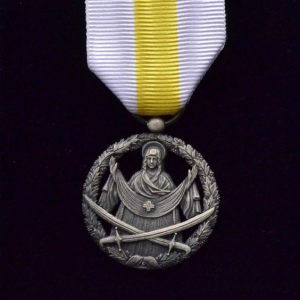 До Волинського краєзнавчого музею передали нагрудний знак Головнокомандувача ЗСУ «За сприяння війську»