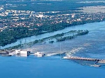 У Каховському водосховищі знижується рівень води