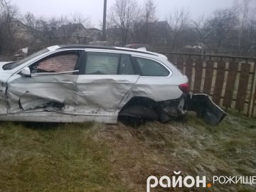 Аварія в Рожищі: Mercedes змів з дороги BMW