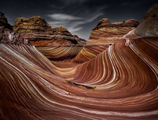 Нічна хвиля. США. Автор: Jeremy Jordan