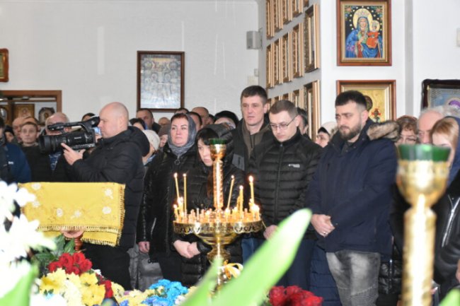 Сумний день: у Луцьку поховали полеглого Воїна