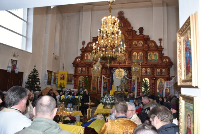 Сумний день: у Луцьку поховали полеглого Воїна