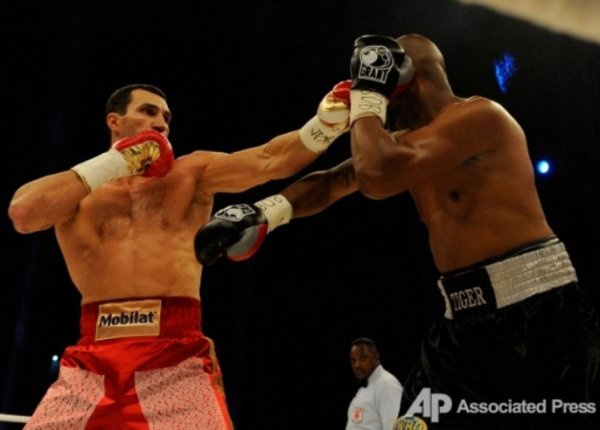 Як Кличко побив американця. ФОТО. ВІДЕО