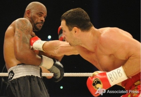 Як Кличко побив американця. ФОТО. ВІДЕО