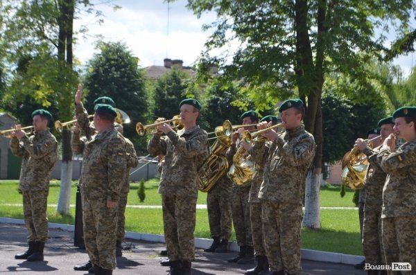 Луцький прикордонний загін: військові прибули охороняти кордон. ФОТО