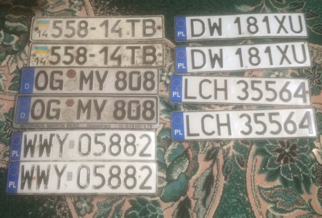 На Волині прикордонники викрили злочинну схему ввезення автівок з єврономерами