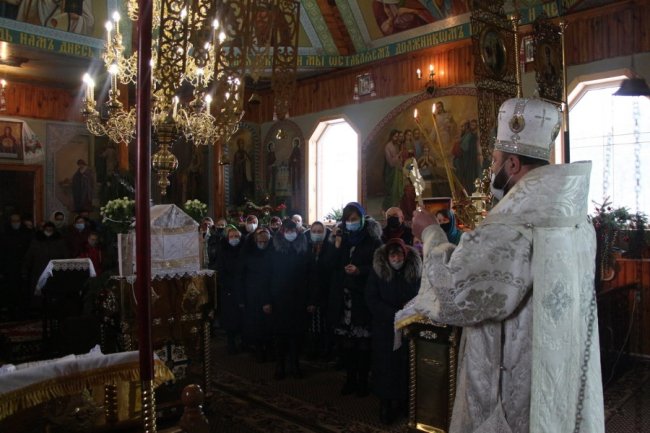 Владика Михаїл освятив недільну школу у волинському селі. ФОТО