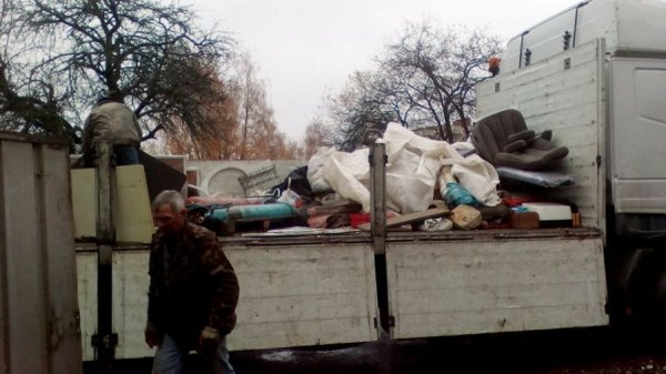 У Луцьку на Рівненській знесли гаражі