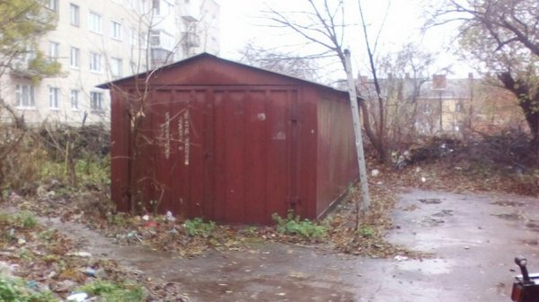 У Луцьку на Рівненській знесли гаражі