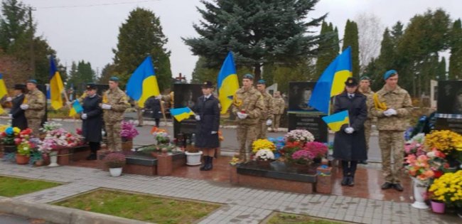 Приходжу до побратимів, - Лапін про вшанування полеглих бійців