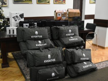 Із Луцька передали військовим дрони та електроніку