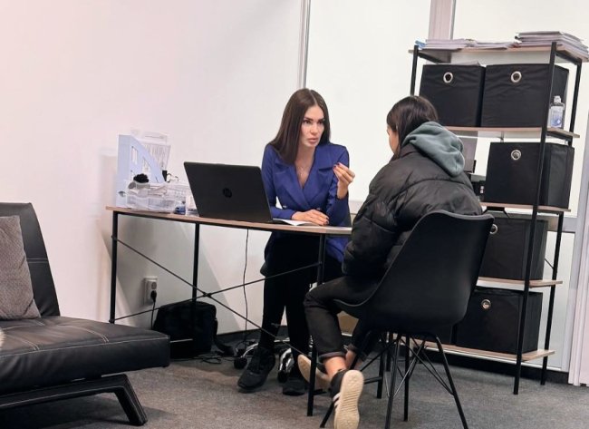 Народила у 16: історія волинянки, яка не злякалася дорослого життя