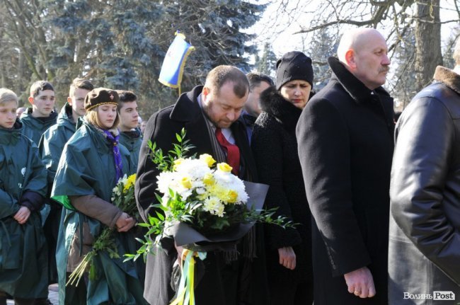 Сотні лучан вшанували пам’ять Героїв Небесної Сотні