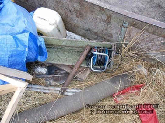 На Волині поліцейські вилучили трактор з реманентом для видобутку бурштину. ФОТО