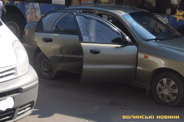 У Луцьку таксі потрапило в аварію