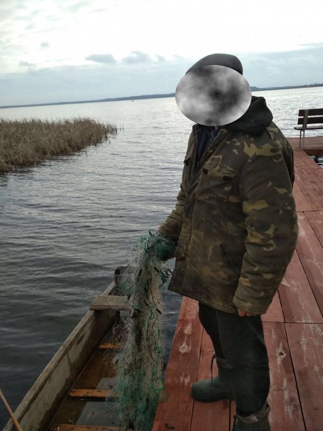 На території волинського заказника браконьєри ловили сіткою щук. ФОТО