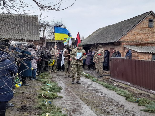 Війна почалася у день народження: на Волині попрощалися із Героєм Сергієм Семеновим