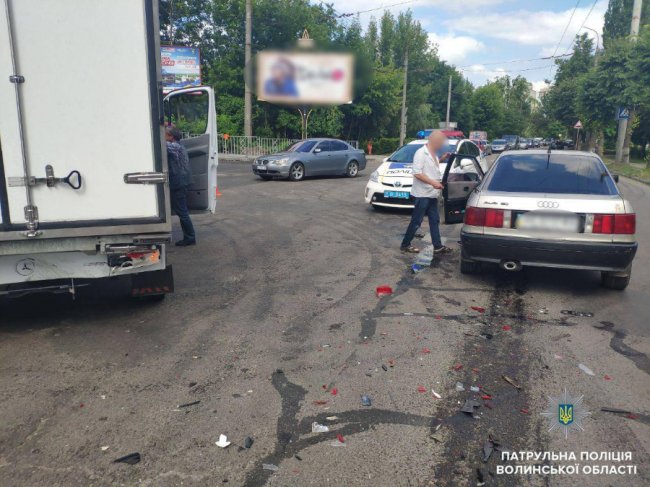 Луцьк: п’яний водій «врізався» у вантажівку. ФОТО